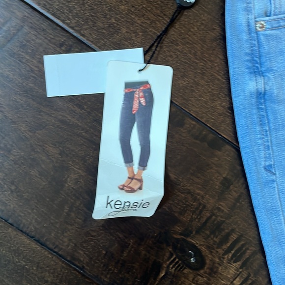 Kensie jeans size 4 - Picture 6 of 6